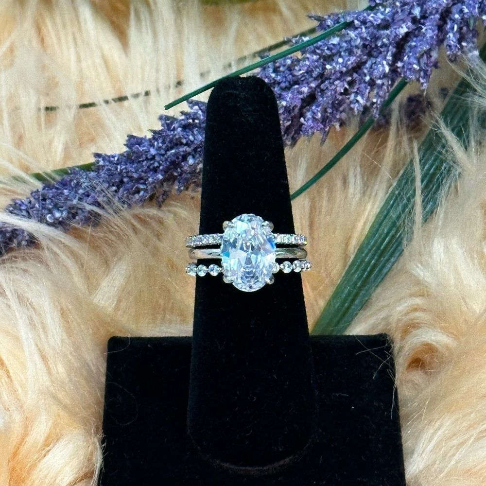 Elegant Silver Women's Ring Wedding Engagement Size 7